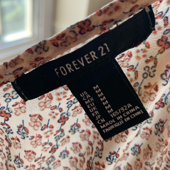 FOREVER 21 FLORAL DRESS - Picture 8 of 8